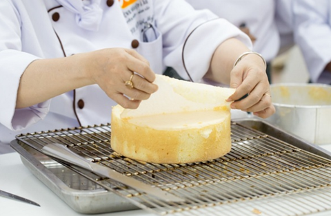 Bột mì đa dụng là gì? Ứng dụng của bột mì đa dụng trong làm bánh