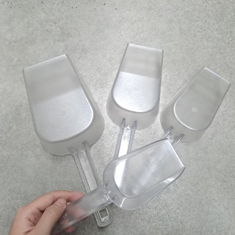 Dụng cụ xúc đá và bột - Nhựa - Đầu vuông F3