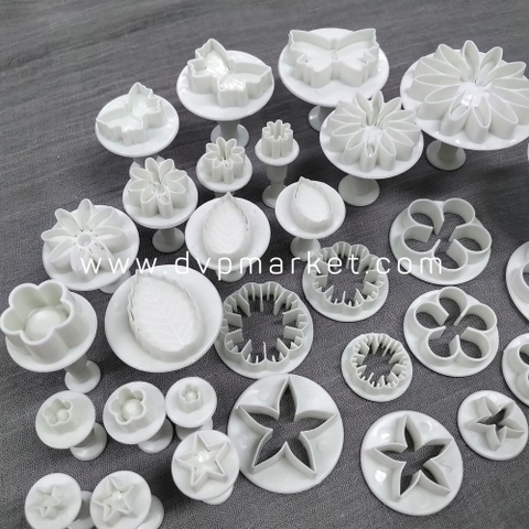 Bộ cutter tạo hình fondant 33 món