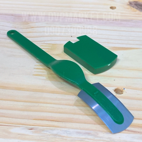 Dao rạch bánh mì thường