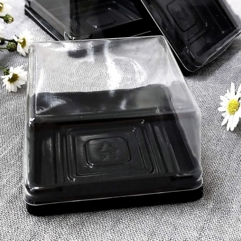 Trung Thu - Hộp bánh nhựa - Vuông  - Đế đen - 50g (Lốc 50c)