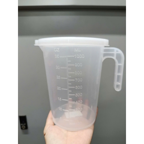 Ca đong nhựa - 1000ml (có nắp)