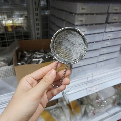 Dụng cụ rây bột mini cán inox 6cm