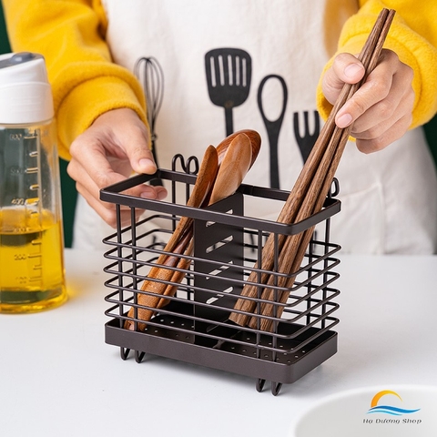 Hộp đựng muỗng đũa treo tường sơn tĩnh điện nâu bền đẹp hiện đại an toàn cao cấp HADU