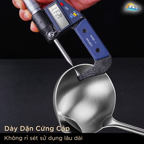 Muôi Lọc Dầu Tách Mỡ Inox 304 SSGP, Tay Cầm Chống Nóng, Dài 34cm, Đạt Chất Lượng LFGB Đức