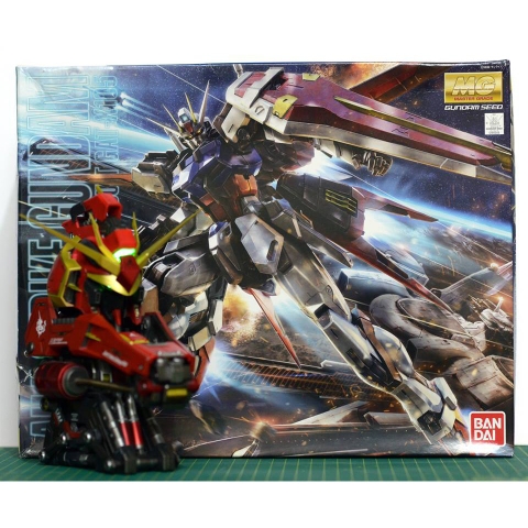 Mô hình lắp ráp MG 1/100 GAT-X105 Aile Strike Gundam Ver.RM