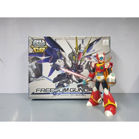 Mô hình lắp ráp SD CS Cross Silhouette Freedom sdcs gundam bandai