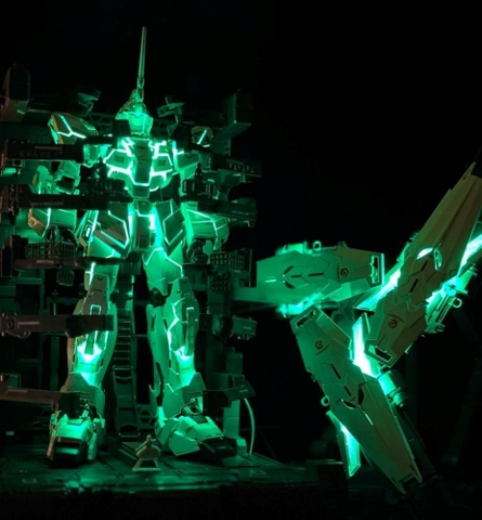 Mô hình lắp ráp 2201 MGEX UNICORN 1/100 gundam Final batte with light