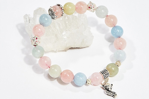 Vòng tay Beryl - Bí quyết làm tăng nét QUYẾN RŨ và HÂM NÓNG TÌNH YÊU của bạn