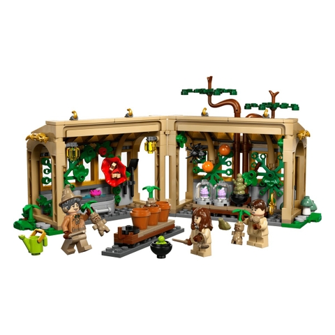 Bộ Mô Hình Lắp Ráp LEGO Harry Potter Lớp Học Thảo Dược #76445