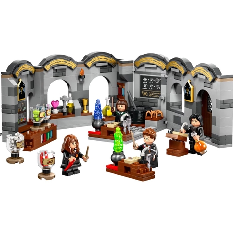 Bộ Mô Hình Lắp Ráp LEGO Harry Potter Lớp Học Độc Dược #76431