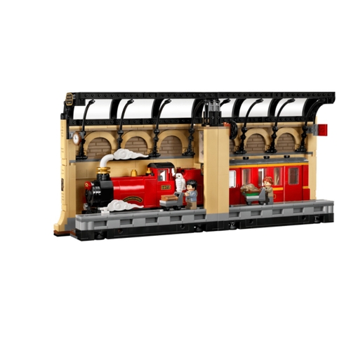 Bộ Mô Hình Lắp Ráp LEGO Chặn Sách Tàu Hogwarts #76450