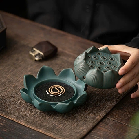 Lư trầm để đốt hương vòng bằng gốm hình bông sen