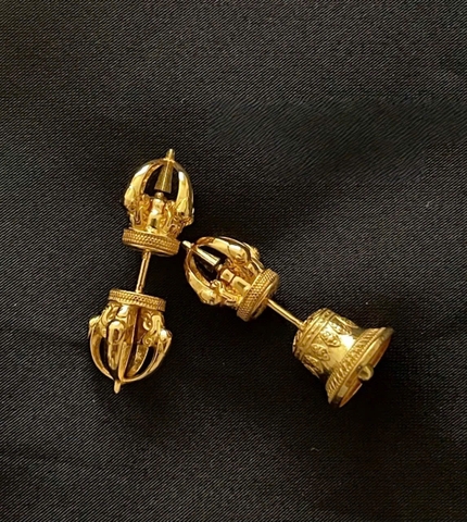 Order khuyên tai Chuông Chày Kim Cang bằng bạc 925 mạ vàng 5 lớp