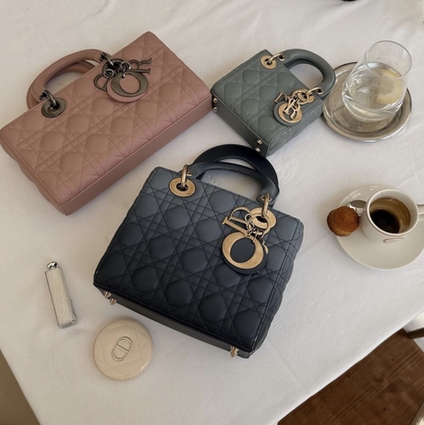 Túi Dior Lady Ombre Da Lì Khóa Vàng Size 20cm Dây Bảng To Có 2 Hộp