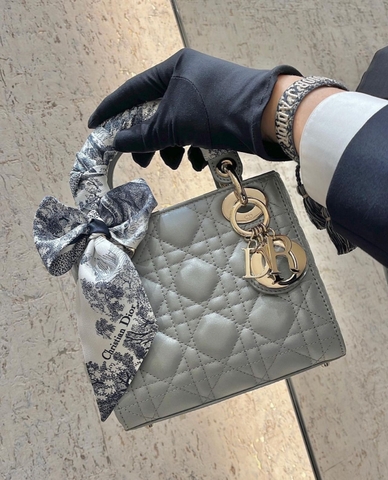 Túi Dior Lady Da Lì Khóa Vàng Size 17cm Có 2 Hộp