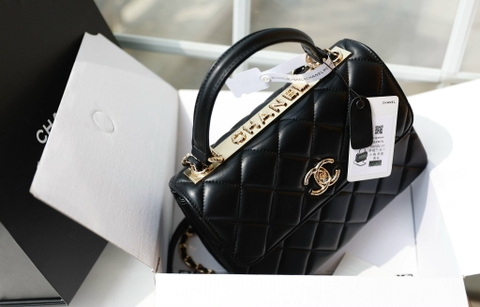 Túi X Trendy Nẹp Sắt Chữ Nổi Da Lì Khóa Vàng Size 25cm 2 Hộp