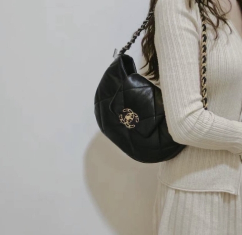 Túi X C19 Da Nhám Khóa Vàng Dây Xích Size 25cm #7556 Có Hộp
