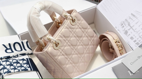 Túi Di Lady Da Lì Khóa Vàng Size 20cm Có 2 Hộp