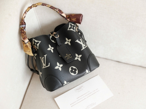 Túi L Neo Size 21cm Có hộp