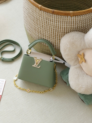Túi L Capu Size Lớn 27cm Charm Xích Ổ Khóa