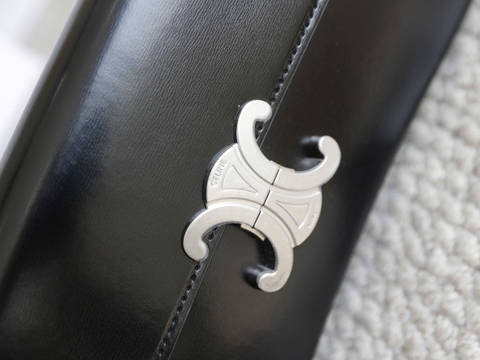 Túi Celine Triomphe Kẹp Nạch Khóa Bạc