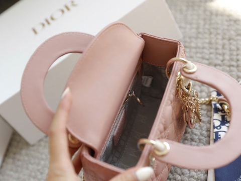 Túi Di Lady Da lì Khóa Vàng Size 17cm Ver2 F6677