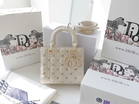 Túi D Lady Da Lì Khóa Vàng Size 20cm Charm Bướm