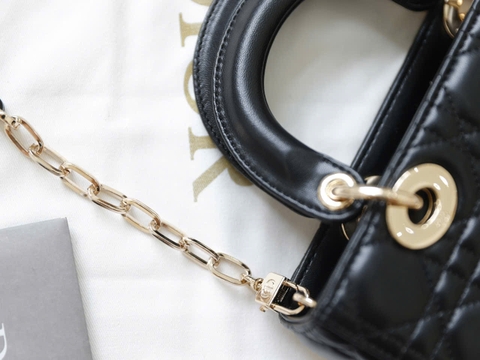 Túi Di DJoy Da Lì Khóa Vàng Size 22cm có 2 hộp
