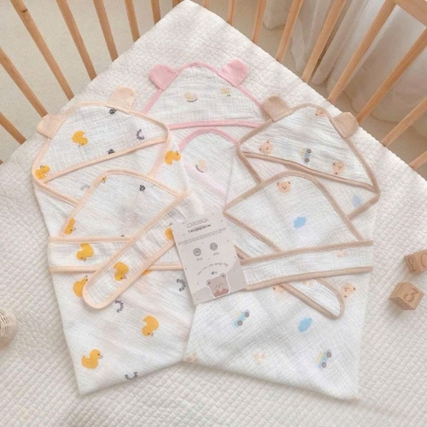 Ủ choàng xô muslin kèm đai tai gấu Monona cho bé