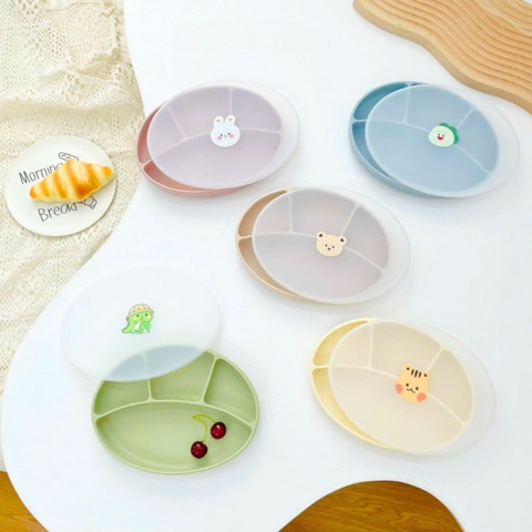 Khay ăn dặm silicon oval có nắp cho bé