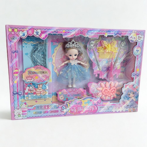 Hộp búp bê kèm phụ kiện và thước kẻ cho bé
