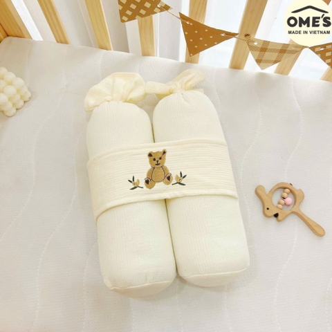 Gối chặn trần bông Hàn thêu Ome's cho bé