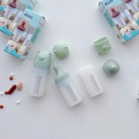 Dụng cụ bón thuốc silicon Kichi hình gấu cho bé