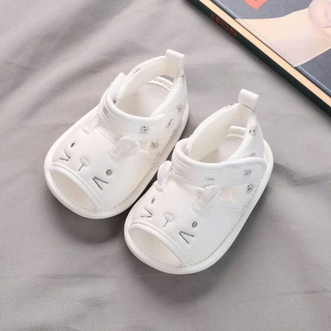 Giày vải tập đi hở mũi hình mèo cho bé