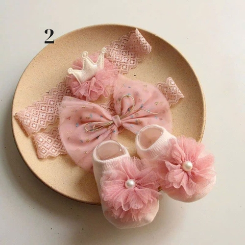 Set hộp 3 món Turban kèm tất Chicbaby
