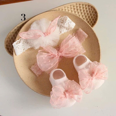 Set hộp 3 món Turban kèm tất Chicbaby