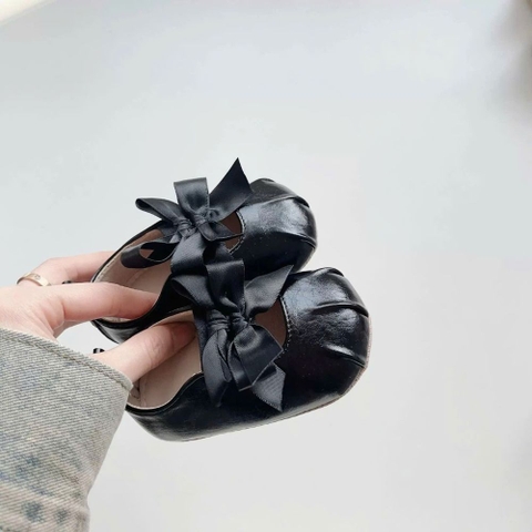 Giày da tập đi 2 nơ vải mềm chống trượt cho bé gái