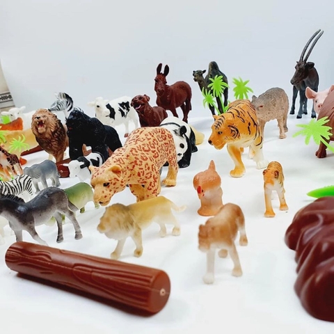 Hộp đồ chơi mô hình thế giới động vật 58 chi tiết