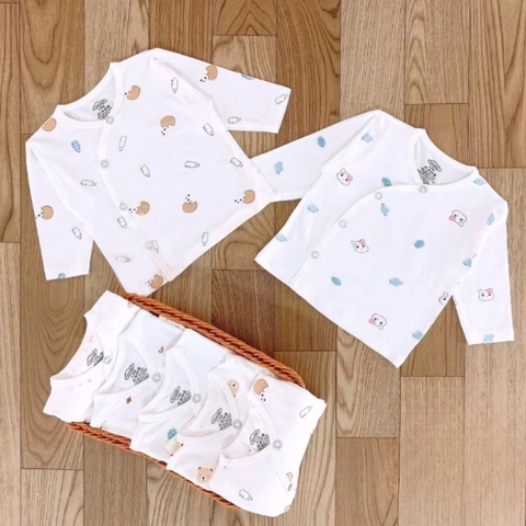 Áo dài tay sơ sinh VT kids cúc lệch trắng in họa tiết