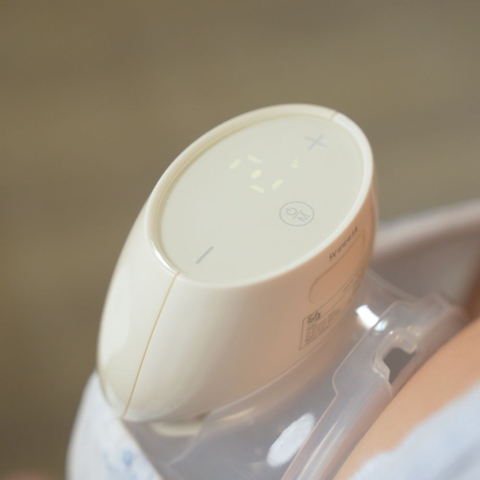 Máy hút sữa điện rảnh tay không dây Freemax 17 - FB1260BT