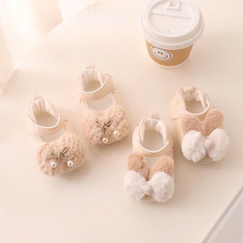 Giày tập đi lót nhung chống trượt cho bé gái