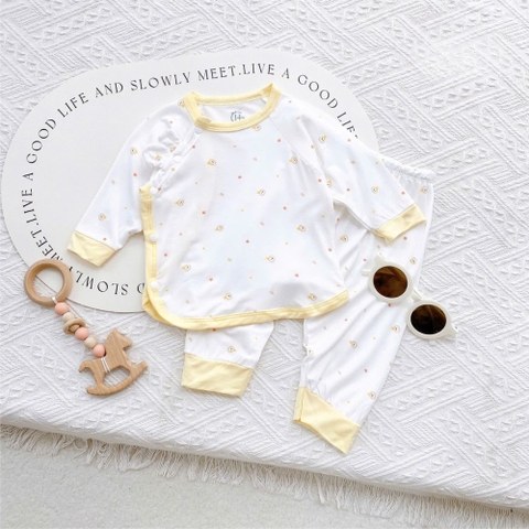 Bộ dài sơ sinh cài lệch HG Kids vạt bầu cho bé