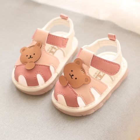 Giày tập đi họa tiết gấu nâu có kèn cho bé