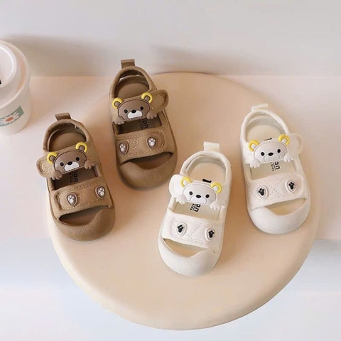 Giày sandal tập đi hình gấu 3D cho bé