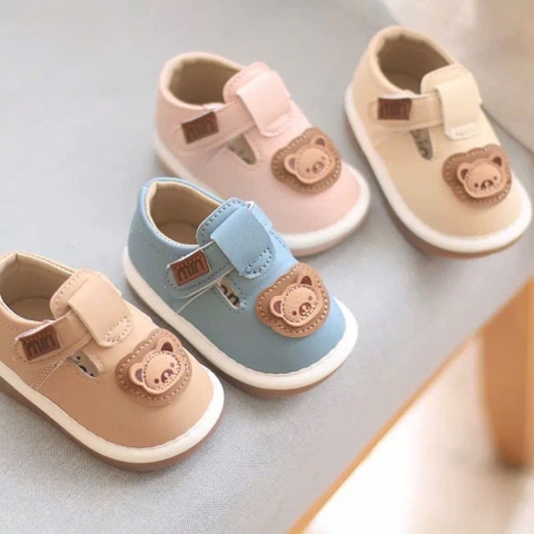 Giày tập đi Min hình gấu phối màu cho bé