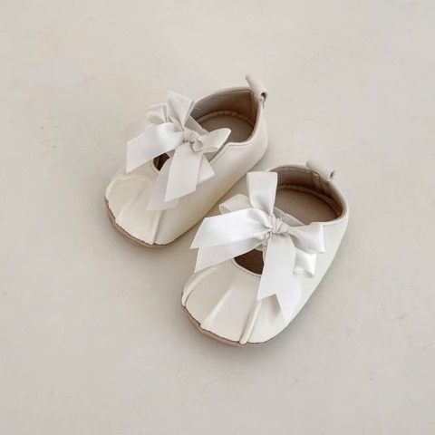 Giày da tập đi 2 nơ vải mềm chống trượt cho bé gái