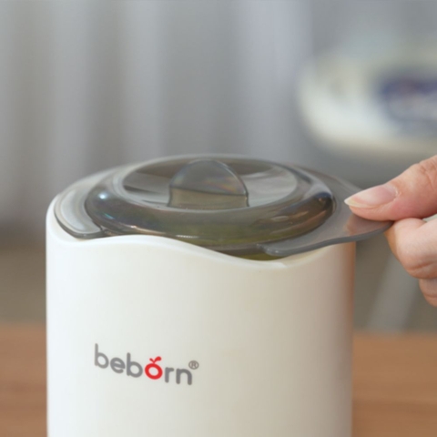 Máy hâm sữa và tiệt trùng điện tử Beborn Solo 1