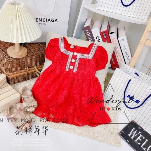 Đầm ren phối viền cổ