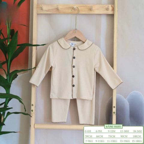 Bộ dài cổ sen chất len tăm cài cúc bé gái